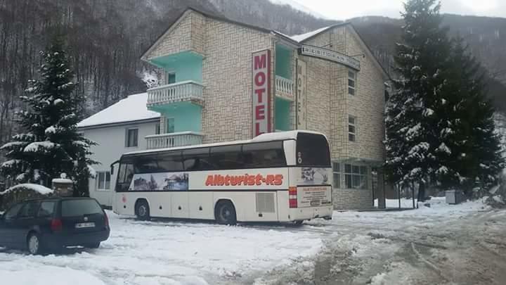 Motel Tara Mojkovac Ngoại thất bức ảnh